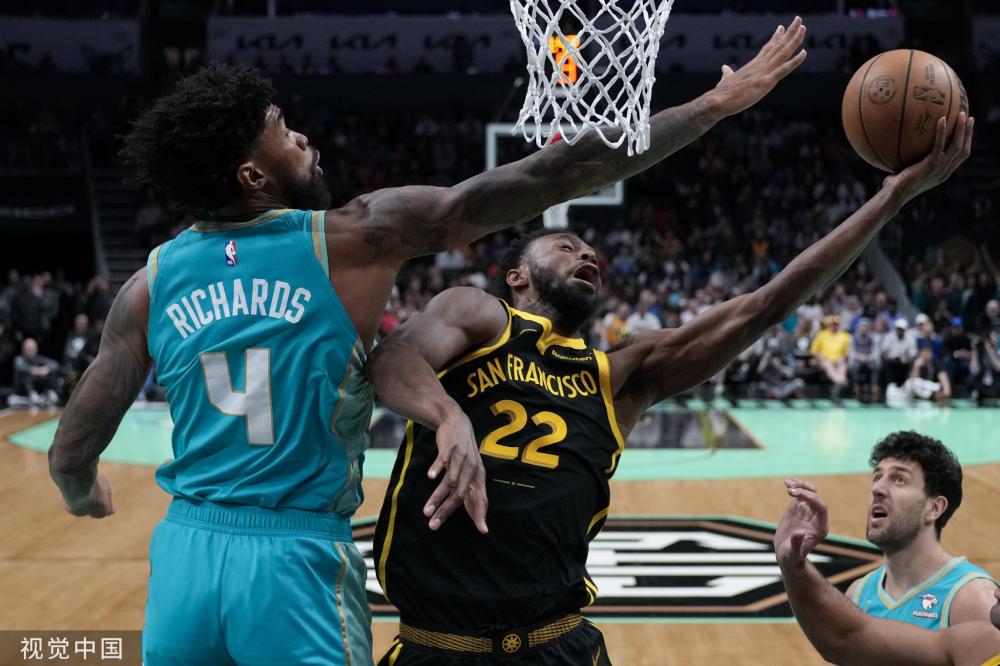 相比之下 相比之下