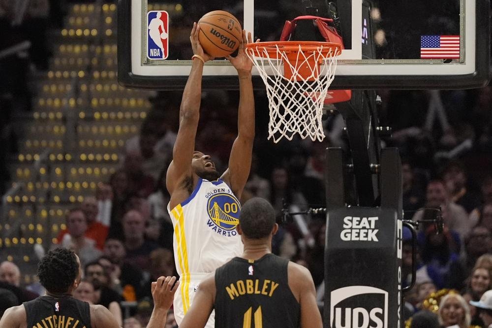 正面的公众 正面的公众