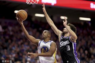 在此背景下 在此背景下