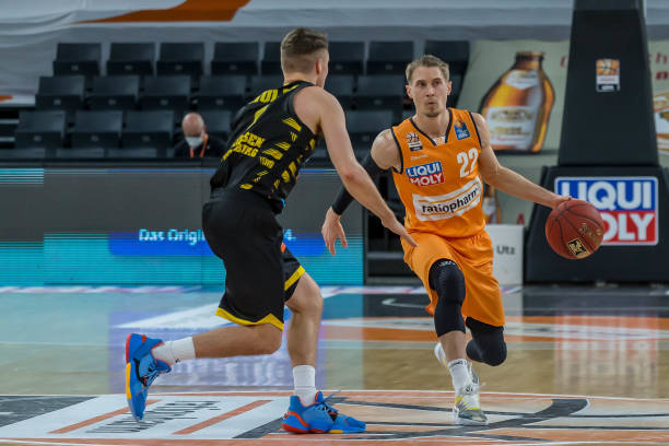 引人注目 引人注目